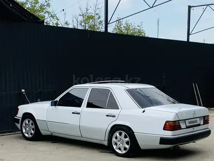 Mercedes-Benz E 230 1992 года за 2 250 000 тг. в Шымкент – фото 15