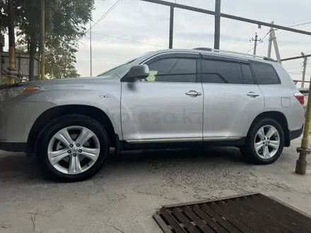 Toyota Highlander 2012 года за 15 000 000 тг. в Жетысай – фото 3