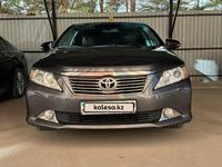 Toyota Camry 2014 года за 11 150 000 тг. в Караганда