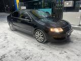 Volkswagen Passat 2005 года за 3 850 000 тг. в Караганда – фото 2