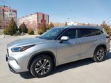 Toyota Highlander 2022 годаfor24 000 000 тг. в Актау – фото 2