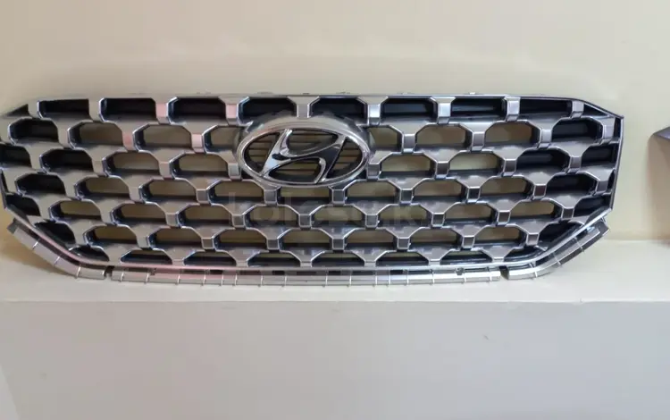 Решетка радиатора на Hyundai Santa-Fe 2020-2022. Новая оригинал. за 140 000 тг. в Уральск