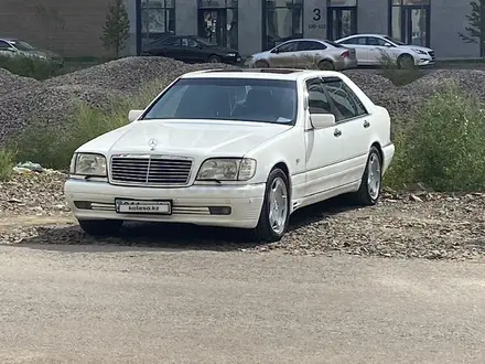 Mercedes-Benz S 600 1998 года за 7 500 000 тг. в Астана – фото 2