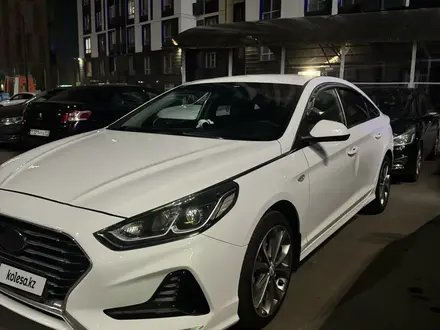 Hyundai Sonata 2019 года за 6 500 000 тг. в Алматы – фото 2