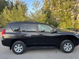 Toyota Land Cruiser Prado 2023 года за 28 500 000 тг. в Семей – фото 3