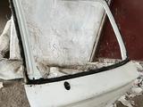 Дверь багажника от приоры за 50 000 тг. в Уральск – фото 2