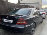 Mercedes-Benz C 200 2001 годаүшін2 800 000 тг. в Кызылорда – фото 2