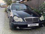 Mercedes-Benz C 200 2001 годаүшін2 800 000 тг. в Кызылорда