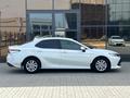 Toyota Camry 2018 годаүшін12 075 000 тг. в Уральск – фото 5