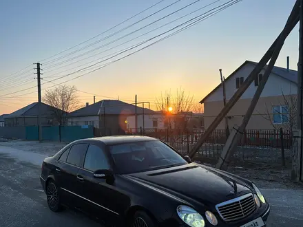 Mercedes-Benz E 320 2004 года за 5 000 000 тг. в Атырау – фото 11