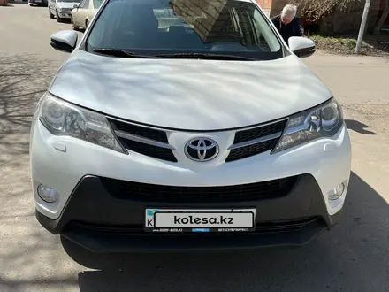 Toyota RAV4 2014 года за 9 900 000 тг. в Павлодар