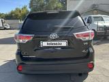 Toyota Highlander 2014 года за 16 100 000 тг. в Алматы – фото 2