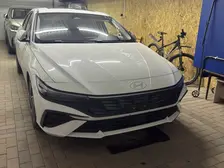 Hyundai Elantra, 2024