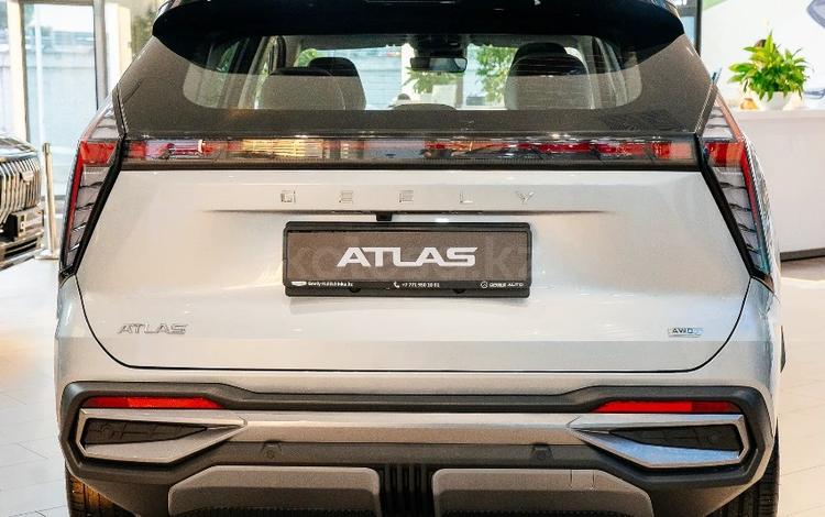Geely Atlas Premium 2.0T — миниатюра 3