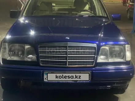 Mercedes-Benz E 280 1993 года за 2 000 000 тг. в Караганда – фото 15