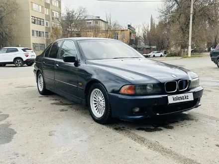 BMW 523 1998 года за 2 500 000 тг. в Тараз – фото 3