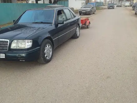 Mercedes-Benz E 200 1995 года за 2 000 000 тг. в Жетысай – фото 8