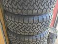 Комплект новых шин с дисками за 650 000 тг. в Петропавловск – фото 2