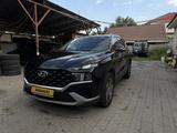 Hyundai Santa Fe 2021 года за 13 300 000 тг. в Алматы – фото 2