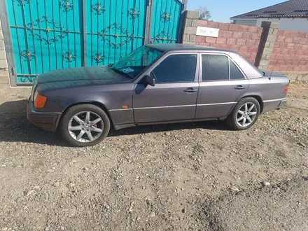 Mercedes-Benz E 300 1992 года за 2 500 000 тг. в Тараз – фото 2