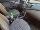 Hyundai Elantra 2015 года за 4 450 000 тг. в Атырау – фото 4