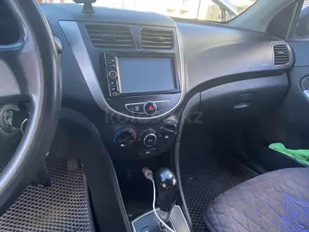 Hyundai Accent 2014 года за 4 000 000 тг. в Усть-Каменогорск – фото 2