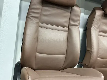 КОМФОРТНЫЕ СИДЕНЬЯ ОТ BMW X5 E70 НА LEXUS. TOYOTA. NISSAN. БАВАРЕЦ за 400 000 тг. в Астана – фото 2