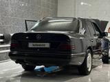 Mercedes-Benz E 320 1991 года за 1 700 000 тг. в Алматы