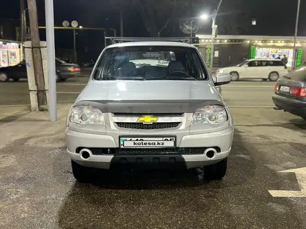 Chevrolet Niva 2012 года за 1 500 000 тг. в Алматы – фото 2