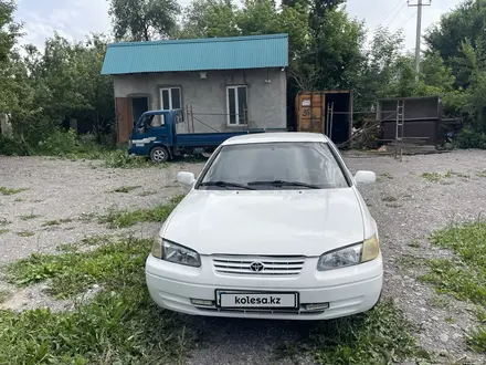 Toyota Camry 1999 года за 2 400 000 тг. в Алматы – фото 5