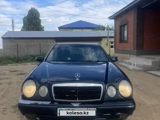 Mercedes-Benz E 320