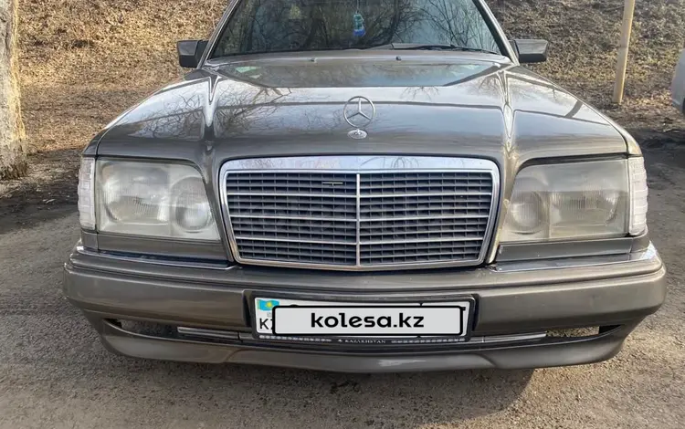 Mercedes-Benz E 200 1993 года за 2 200 000 тг. в Тараз