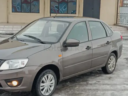 ВАЗ (Lada) Granta 2190 2015 года за 3 100 000 тг. в Актобе – фото 3