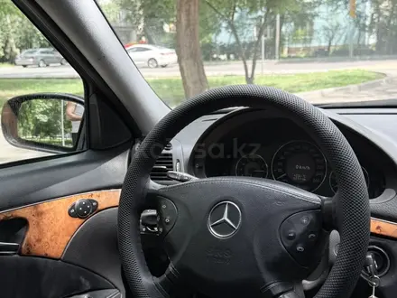 Mercedes-Benz E 320 2004 года за 5 300 000 тг. в Алматы – фото 14