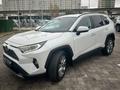 Toyota RAV4 2020 года за 18 500 000 тг. в Астана – фото 2