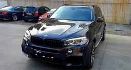 BMW X5 2015 годаүшін8 150 000 тг. в Атырау – фото 2