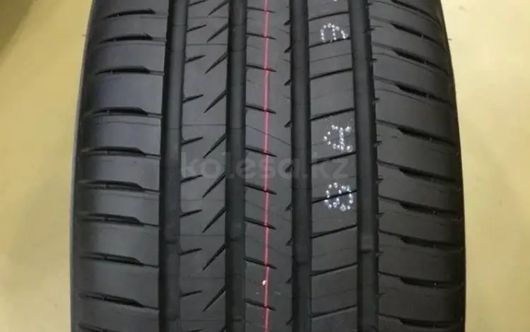 Шины Bridgestone 215/60/r17 Alenza 001 за 75 000 тг. в Алматы