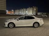 Toyota Camry 2021 года за 18 000 000 тг. в Алматы – фото 2