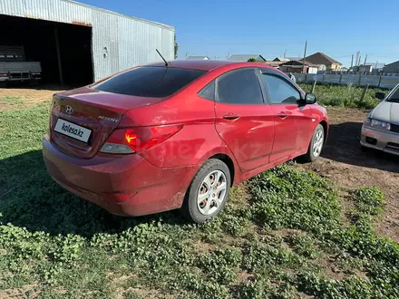 Hyundai Accent 2013 года за 2 300 000 тг. в Астана – фото 2