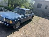 Mercedes-Benz E 250 1981 года за 1 000 000 тг. в Алматы