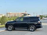 Toyota 4Runner 2015 годаүшін14 000 000 тг. в Актау – фото 2