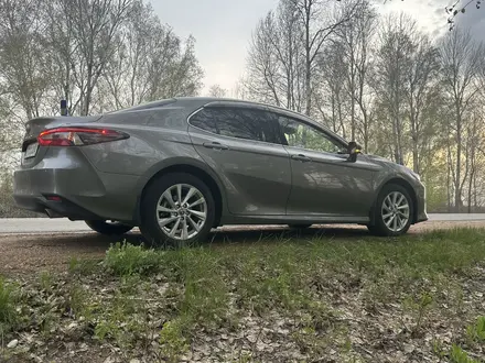 Toyota Camry 2023 года за 17 800 000 тг. в Астана – фото 4