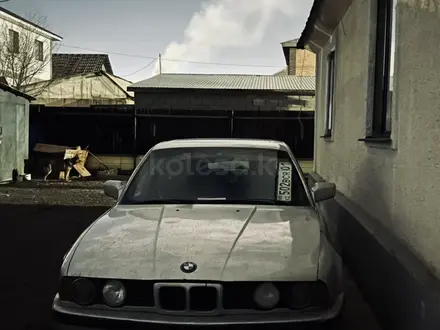BMW 520 1991 года за 470 000 тг. в Астана