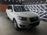 Hyundai Santa Fe 2011 года за 9 500 000 тг. в Астана – фото 2