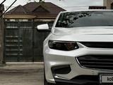 Chevrolet Malibu 2019 года за 7 600 000 тг. в Шымкент – фото 4