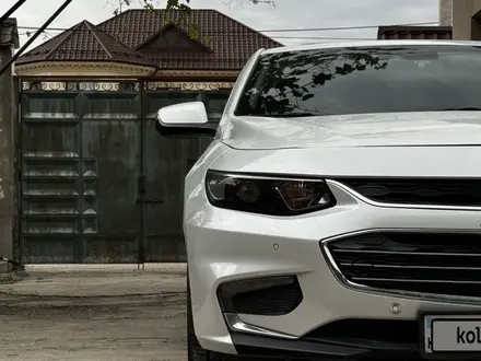 Chevrolet Malibu 2019 года за 7 600 000 тг. в Шымкент – фото 4