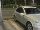 Mercedes-Benz C 240 2001 года за 2 850 000 тг. в Сатпаев