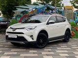 Toyota RAV4 2018 годаүшін13 300 000 тг. в Алматы