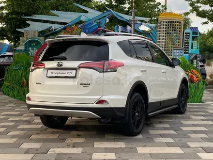 Toyota RAV4 2018 года за 13 300 000 тг. в Алматы – фото 6