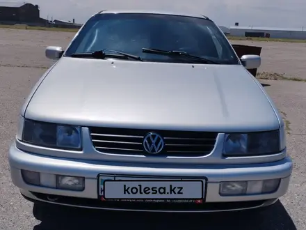 Volkswagen Passat 1996 года за 2 100 000 тг. в Тараз – фото 4